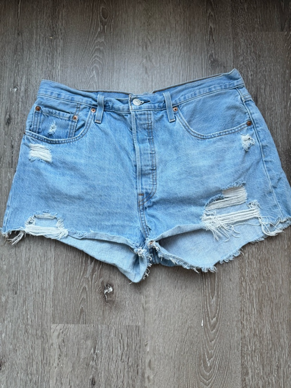 Levi’s 501 Denim Cutoff Shorts High Rise Distressed Raw Hem Light Wash Size 32